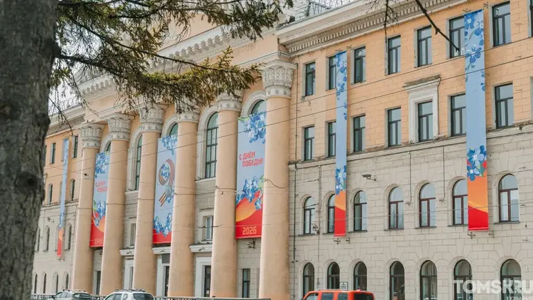 Площадь Ново-Соборную в Томске готовят к 9 Мая