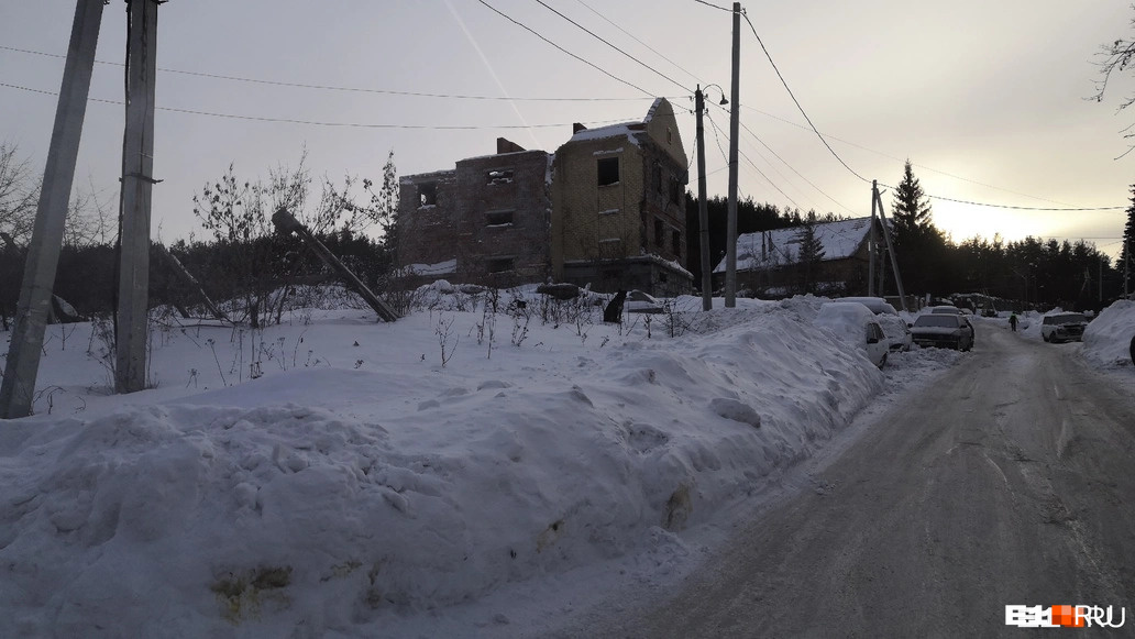 Убийство в свердловской области 2020. Девочка которую били молотком. Диана иванова мать. Девочка которую мать избивала молотком. Девочка которую били молотком.