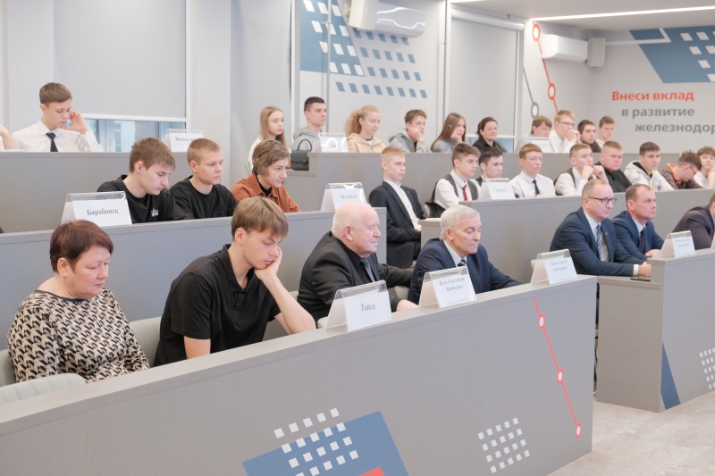 Особенность профильной смены заключалась в практико-ориентированной и насыщенной современным контентом программе