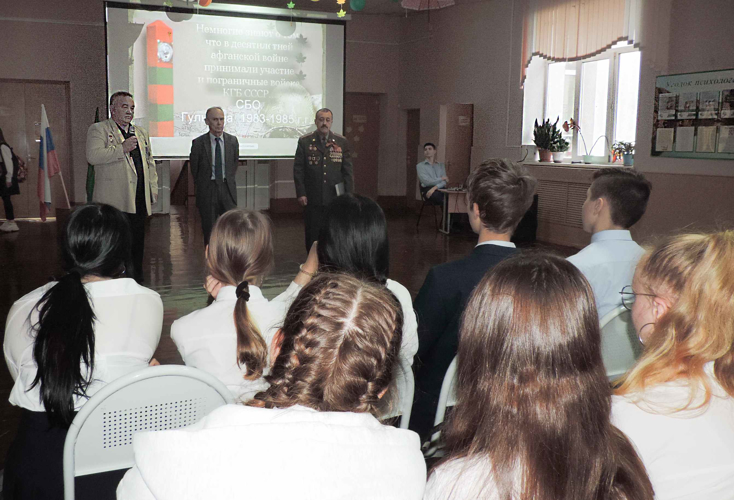 В Татарстане представители Росгвардии проводят мероприятия, посвященные 35-летию со дня вывода ограниченного контингента советских войск из Афганистана