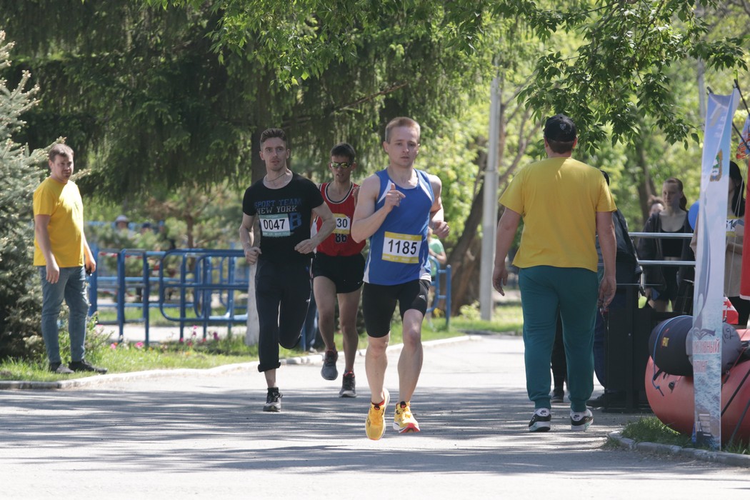 Забеге участвовали 5. Зеленый марафон 2023. Забег 2023. Победительница забега 445 Челябинск.