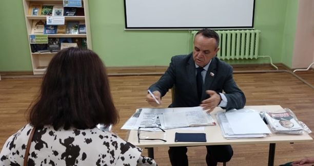 Служба по контракту