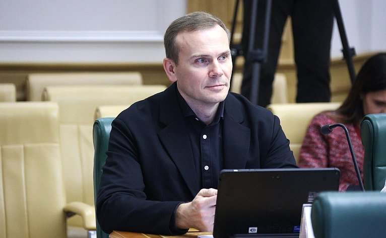 Заседание организационного комитета IV Международного форума «Содружество моды»