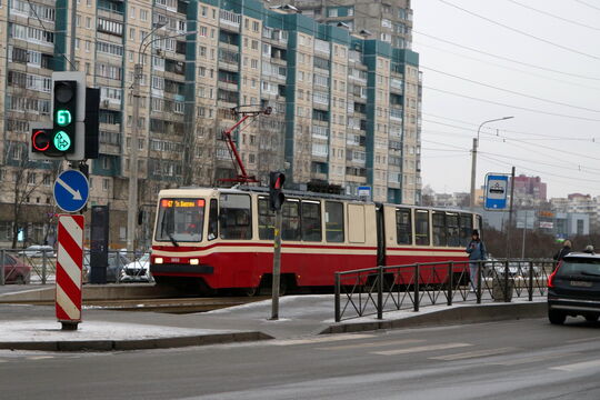 В Петербурге стартуют новые правила проезда в общественном транспорте с 1 января: подробности