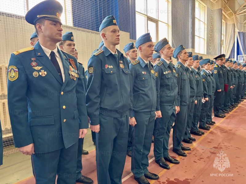 Сургутские школьники стали частью команды МЧС России