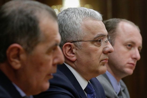 Андрия Мандич (в центре)