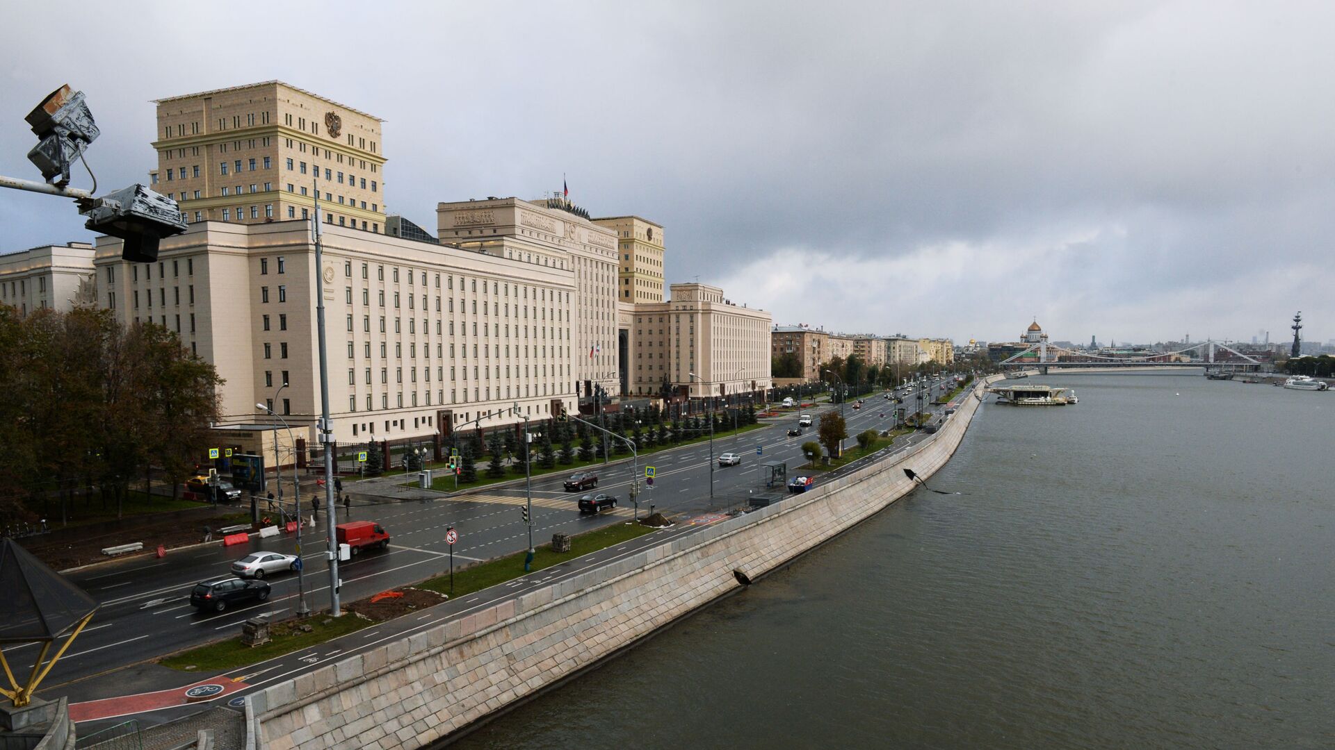 Фрунзенская набережная в Москве - Sputnik Грузия, 1920, 14.11.2025