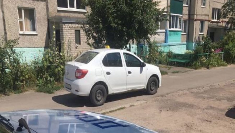 Новозыбков машина. Обновленный логан. Такси новозыбков. Новозыбков машина. Фото машин в новозыбкове.