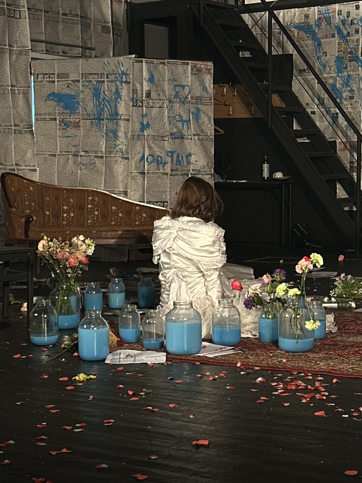 Анна Чиповская, Данил Стеклов и Полина Романова сыграют в «Идиотах» Сергея Волкова