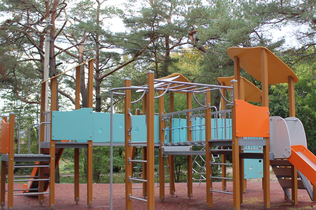 В Калининградской области за год стало на двадцать шесть детских площадок больше