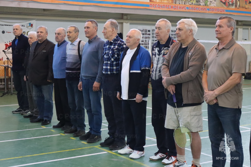Объединяя поколения: в Главном управлении состоялся дружеский турнир по бадминтону