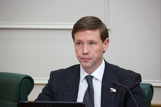 сенатор артём шейкин