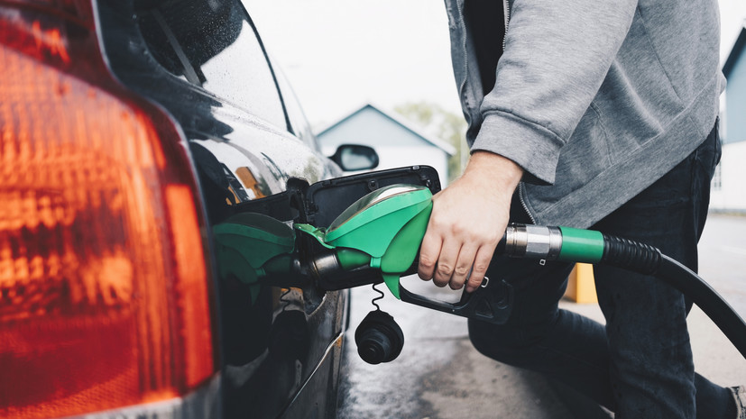 Эксперт Пономарёв рассказал о признаках некачественного бензина