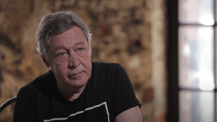 Михалков сообщил, что Ефремов осенью приступит к репетициям в спектакле «Мастерской «12»