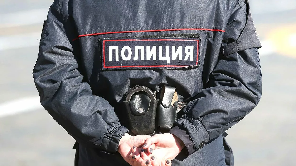 Младшим начальникам ряда подразделений алтайской полиции установили ежемесячную надбавку от губернатора
