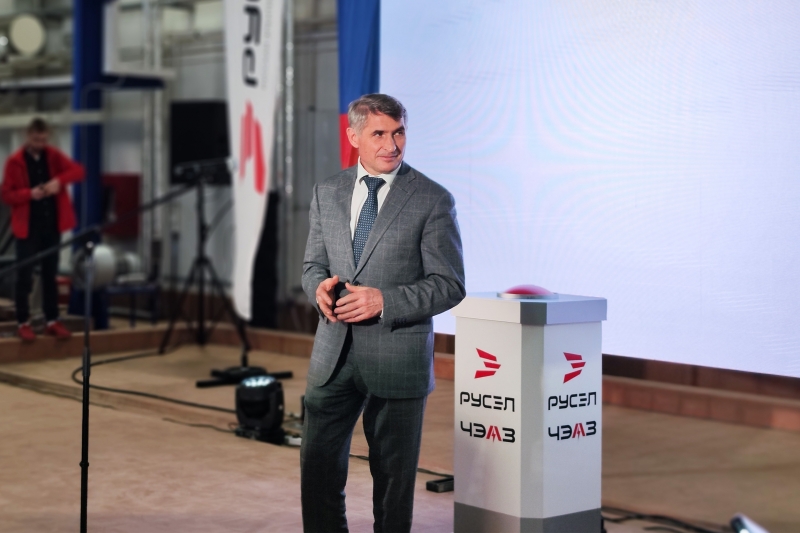 Олег Николаев