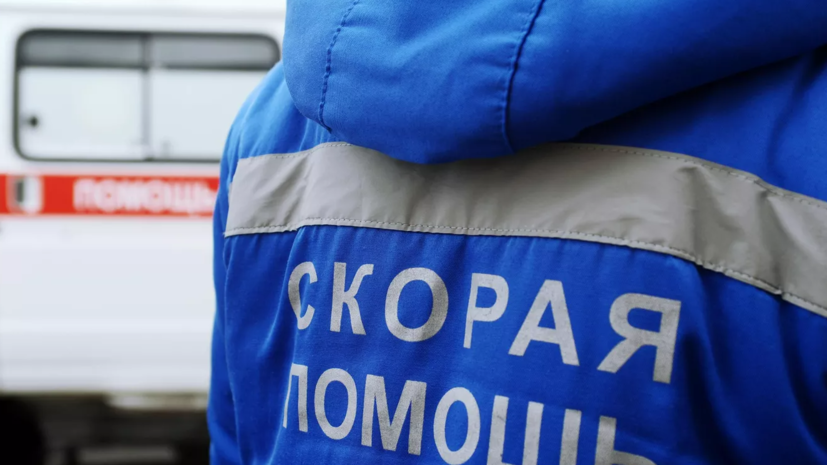 В Петербурге школьника нашли с травмой головы у железнодорожных путей