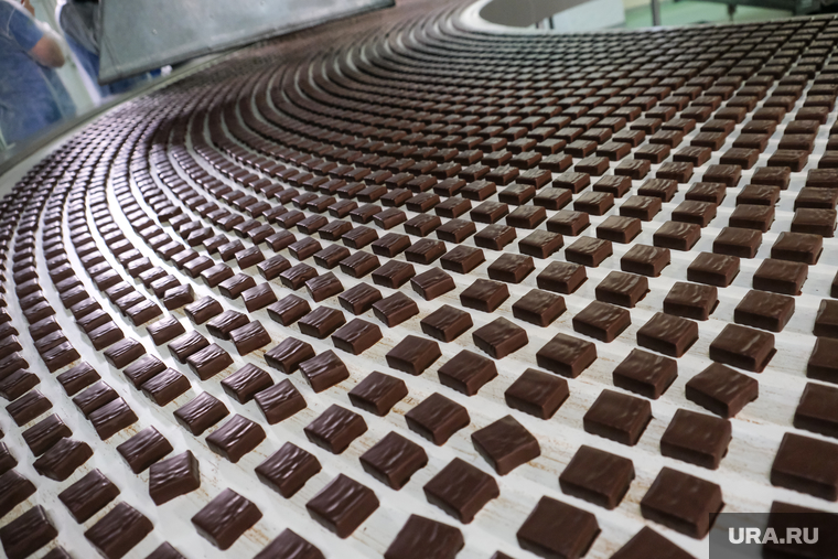 М.В. Мишустин посетил шоколадную фабрику., конфеты, шоколад, конфета, шоколадная фабрика