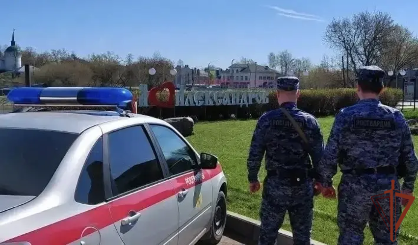 Сотрудники Росгвардии задержали подозреваемого в убийстве во Владимирской области