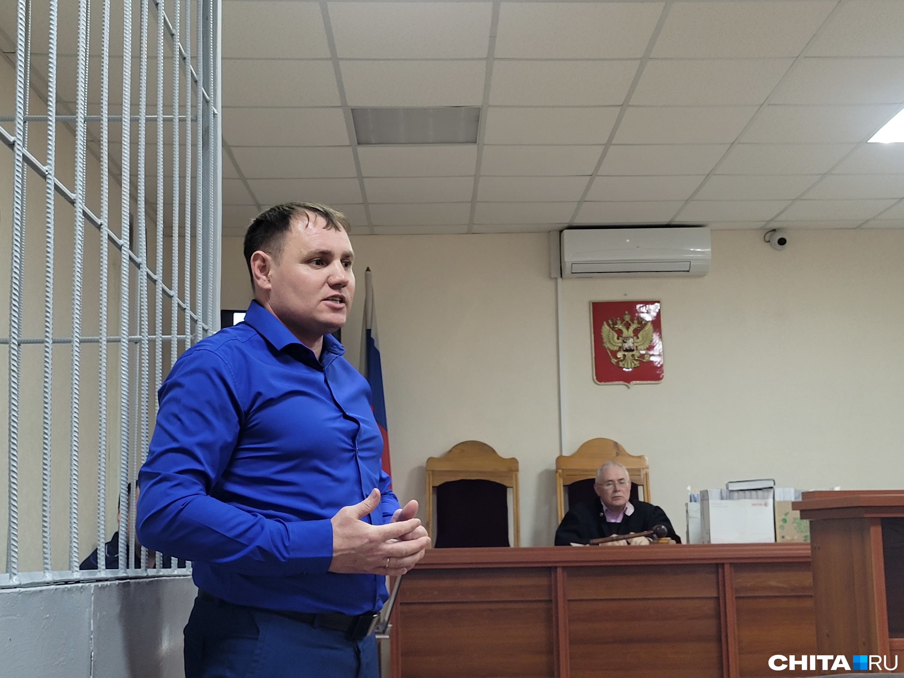 Михаил Слесаренко с показаниями Золотухина не согласен, но и экс-министр считает вопросы экс-мэра способом защиты