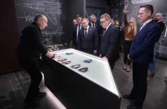 Сегодня в Челябинской области в рамках первого форума Единой России «Есть результат!» работает секретарь Генсовета партии Владимир Якушев. Автор фото - Наиль Фаттахов 