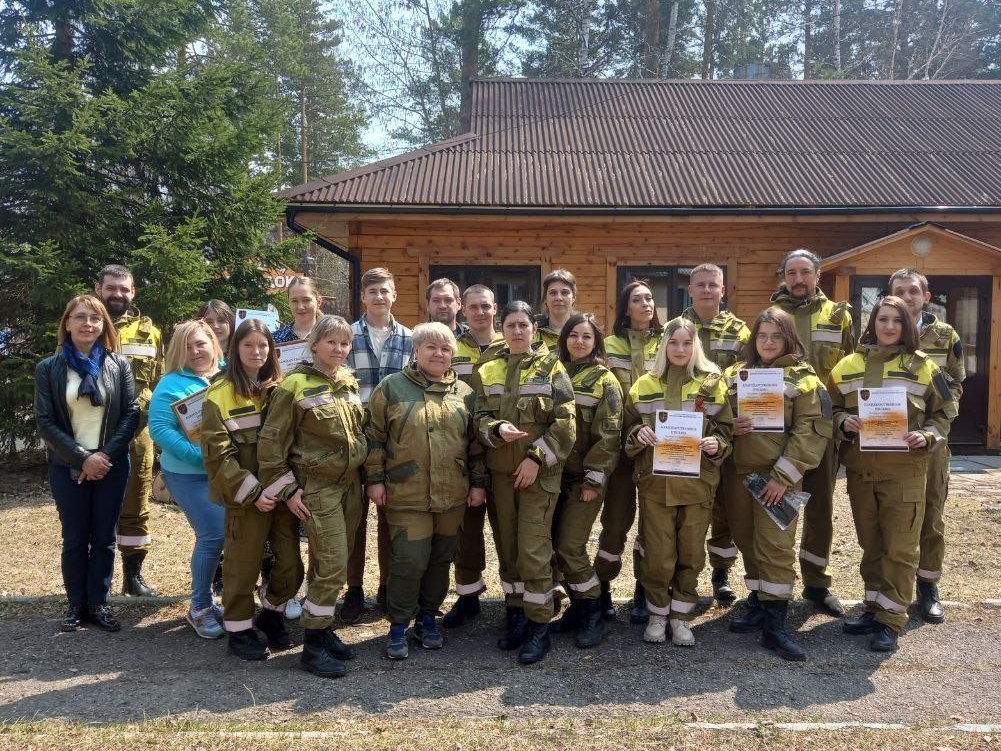 спасатели лиза алерт. поисковый отряд лиза алерт. поисковый отряд лиза алерт. добровольческий поисково-спасательный отряд «лиза алерт» лого. добровольческий спасательный отряд.