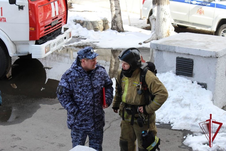 В Чите прошли межведомственные учения Росгвардии и МЧС по тушению пожара