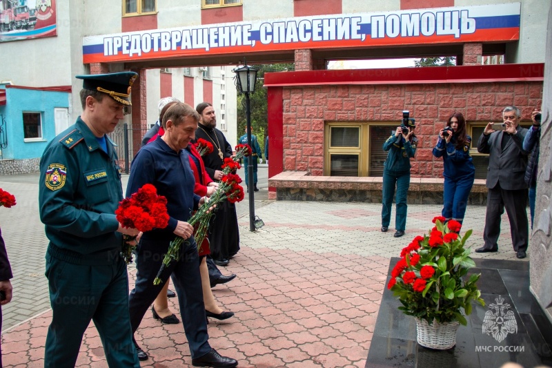 В Главном управлении прошло торжественное собрание, приуроченное ко Дню пожарной охраны России