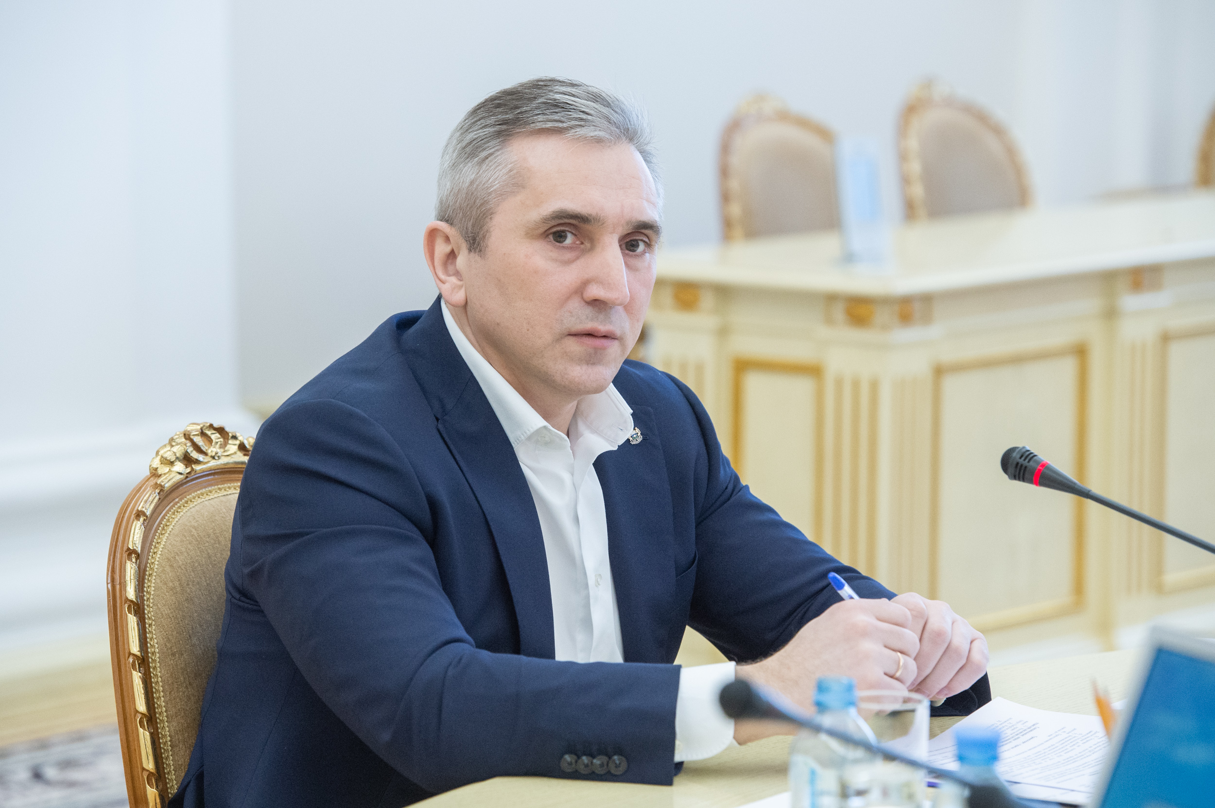 Губернатор мор