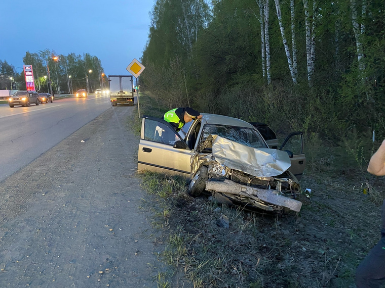 11. дтп в верхней пышме. 2022. пвшма дтп верхняя пышма. авария на трассе верхняя пышма сегодня екатеринбург.