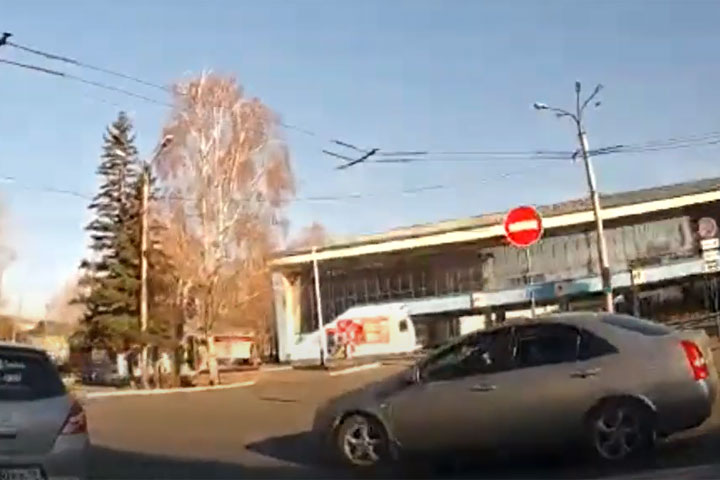 Пятый и ваня в машине академия амбрелла. Семь красавец донецк. Анекдоты про геометрию смешные. Мое терпение заканчивается там. Пересечемся там.