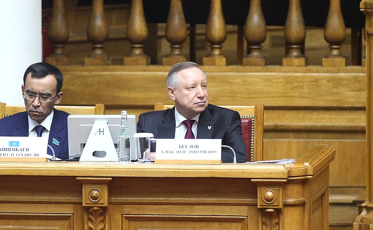 Александр Беглов