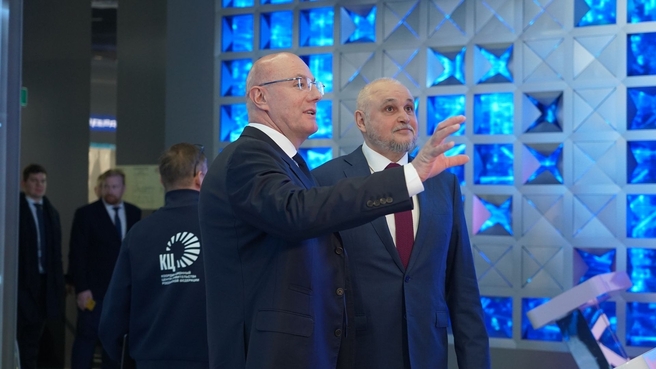 Дмитрий Чернышенко совместно с губернатором Кемеровской области Сергеем Цивилёвым принял участие в открытии регионального координационного центра Кузбасса на выставке-форуме «Россия»