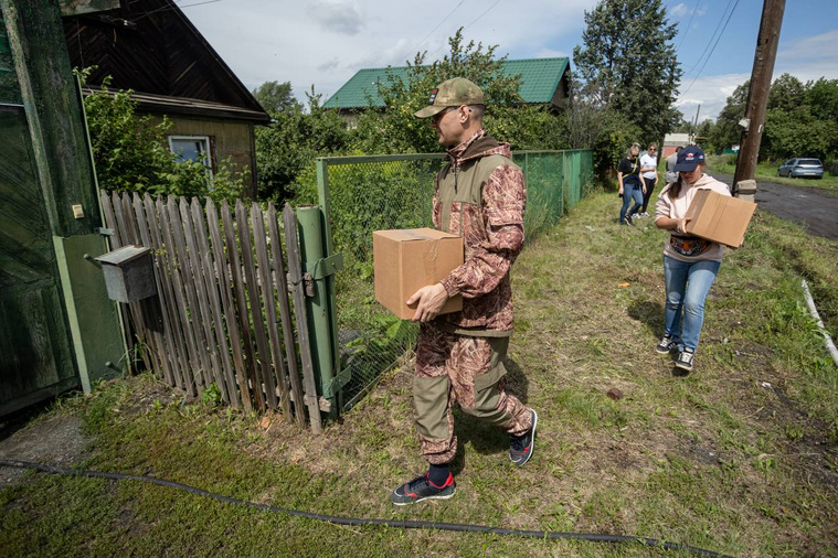 Продукты доставили в пункты временного размещения и в дома пострадавших