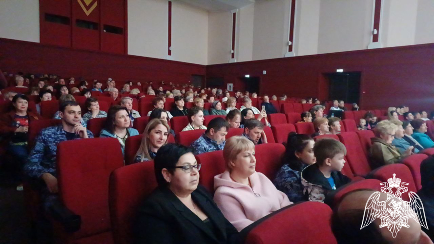  В Карачаево-Черкесии выступил Ансамбль песни и пляски Северо-Кавказского округа Росгвардии 