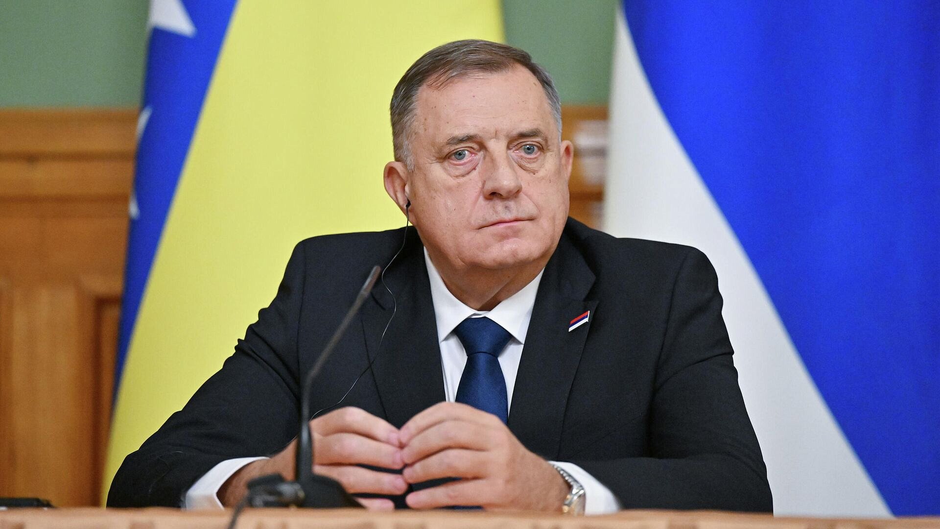 Европа пытается сохранить себя за счет воюющей Украины, заявил Додик