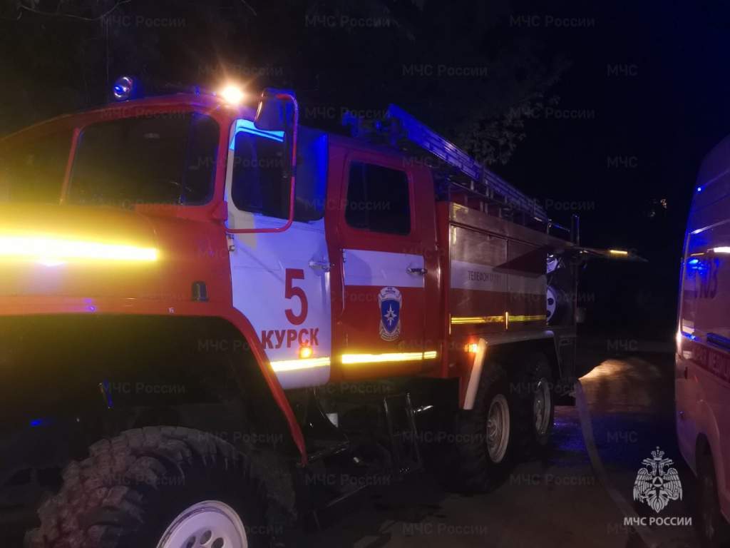 Ночью в Курском районе полностью сгорел поливомоечный КамАЗ