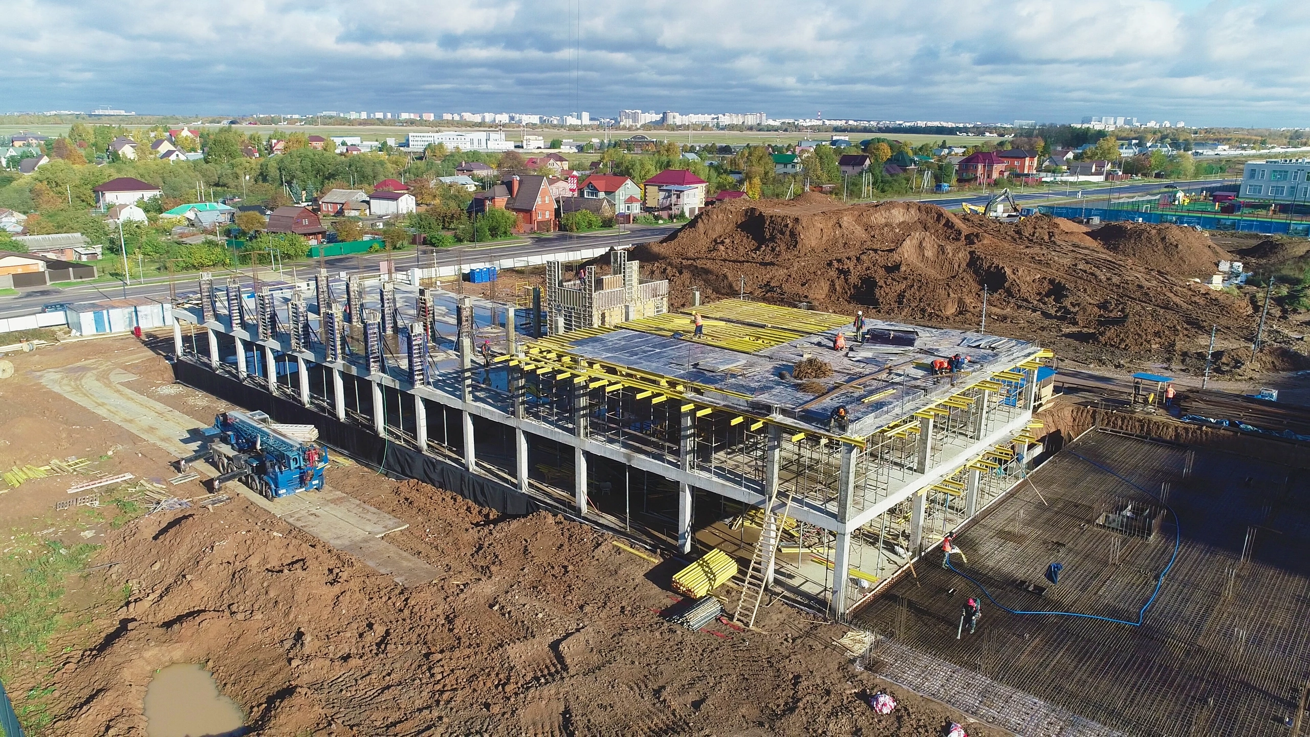 Новая школа москва. Школа мурино фасад. Проект школы. Строительство школы. Стройка на острове калининград.