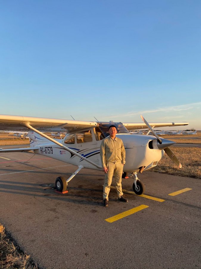 Тыва. Пилот Айдын Санчай вместе с командиром самолета посадили самолет практически "вслепую"