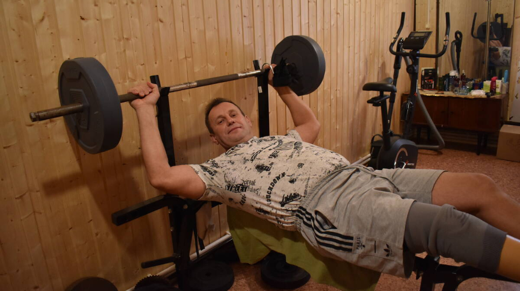 Клетнянский ветеран спецоперации после тяжелого ранения вернулся к мирной жизни