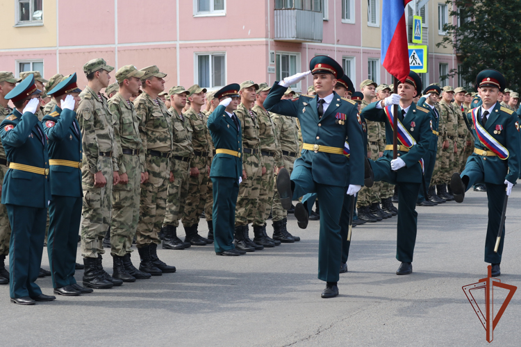 Воинской части Росгвардии в Красноярском крае вручено Боевое знамя 