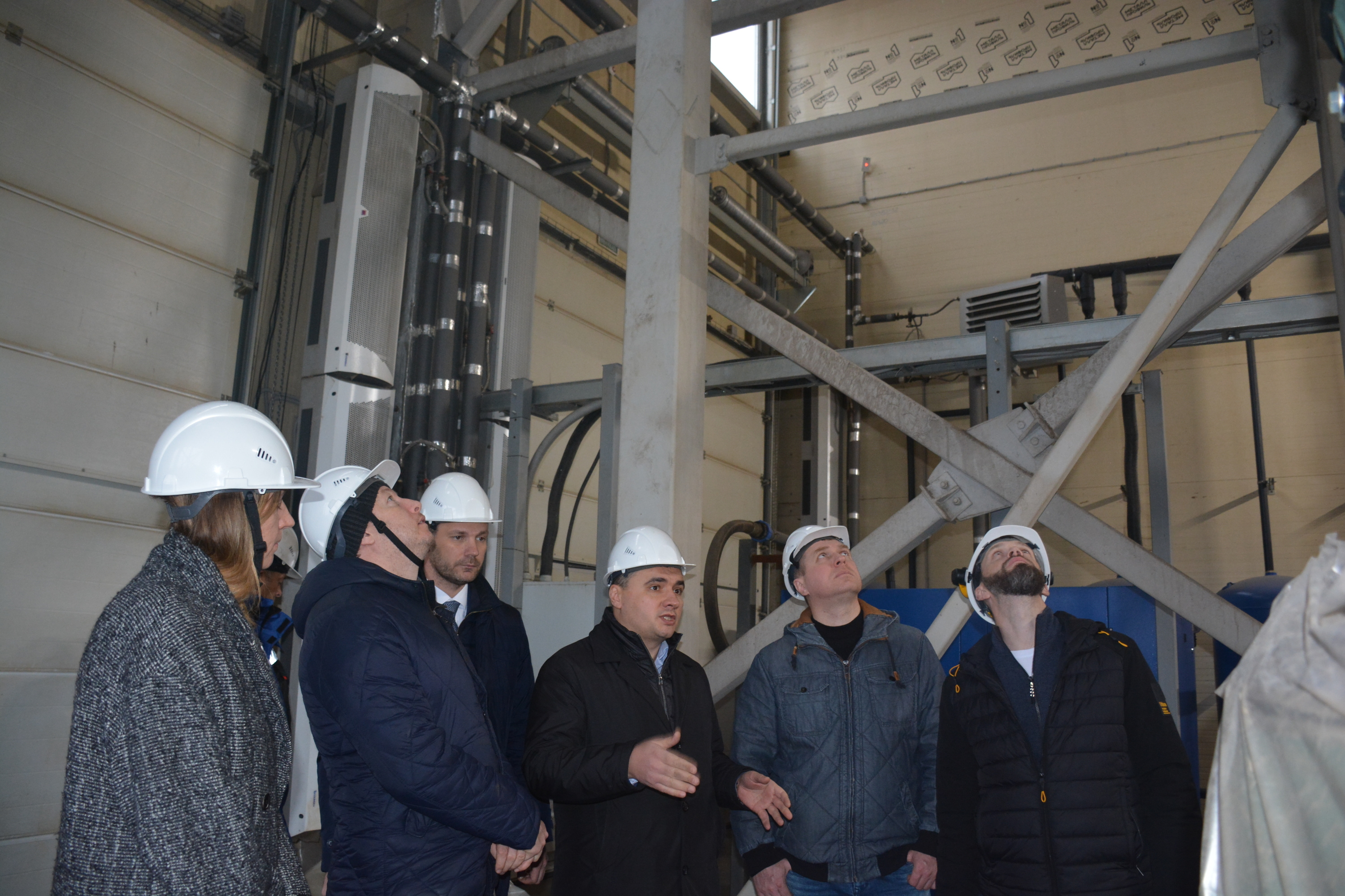 Муп липецкий водоканал. Водоканал Липецк. Очистные сооружения Омск НПЗ. Аэропорт Омск очистные сооружения.
