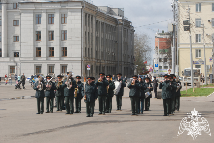 В Кировской области росгвардейцы обеспечили охрану общественного порядка во время праздничных мероприятий