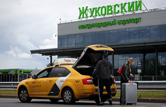 Аэропорт жуковский 2024. Аэропорт Жуковский. Аэропорт Жуковский Москва внутри. Ростех Жуковский. Жуковский аэропорт 2024