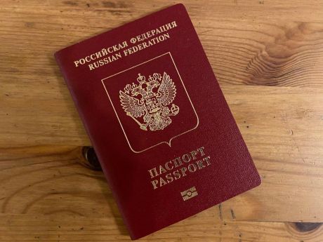 Эксперт советует туристам с буквой ё в имени менять паспорт до поездки за рубеж
