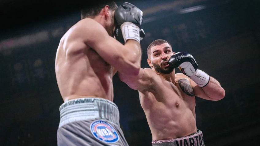 Вартан Арутюнян досрочно победил Георгия Юновидова и стал новым чемпионом