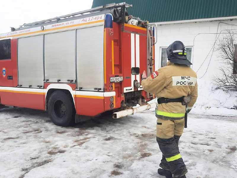 Погорельцам из Сабурова помогли с вещами и новогодней елкой жители Красногорска