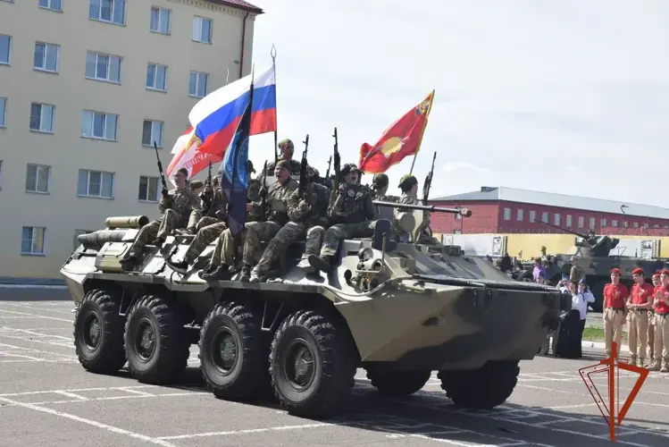 Военнослужащие Росгвардии провели для юных омичей патриотический форум «Наследие. Помним,гордимся,чтим!» 