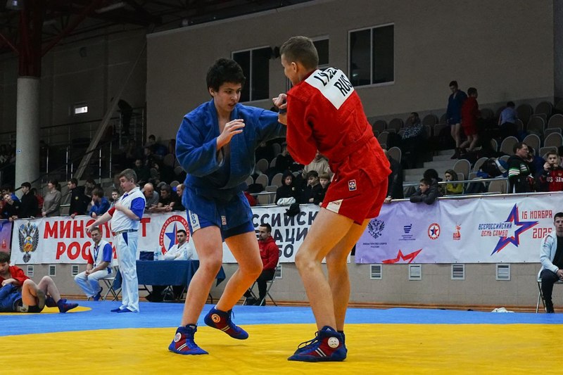 В Кирове стартовали Всероссийские соревнования по самбо памяти Алексея Собакинских