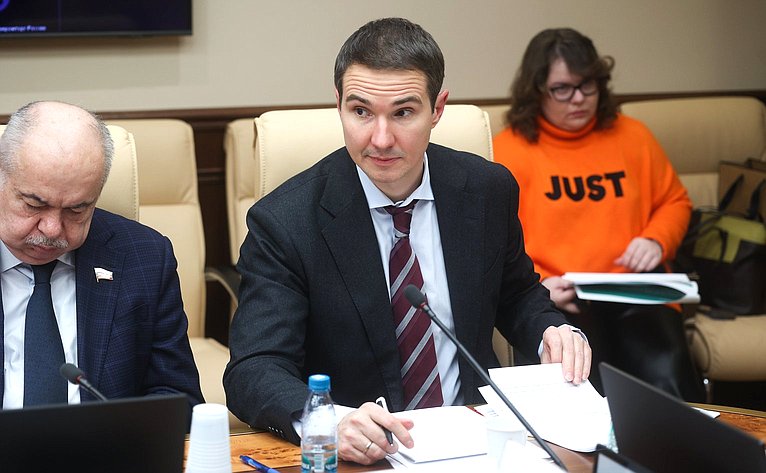 Круглый стол Комитета СФ по науке, образованию и культуре на тему «Научно-технологический потенциал субъектов РФ: возможности развития и перспективы использования»